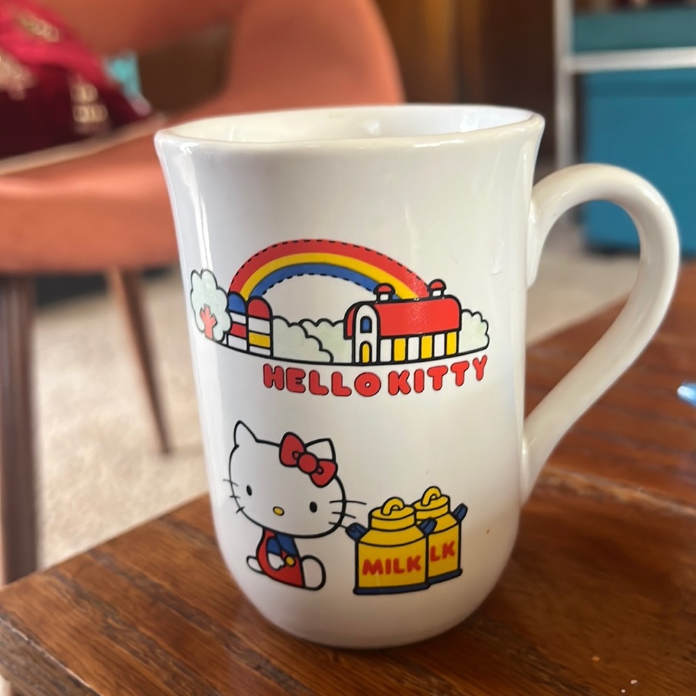 Vintage Hello Kitty 1976 Sanrio Coffee Tea Mug Farm Scene Rainbow